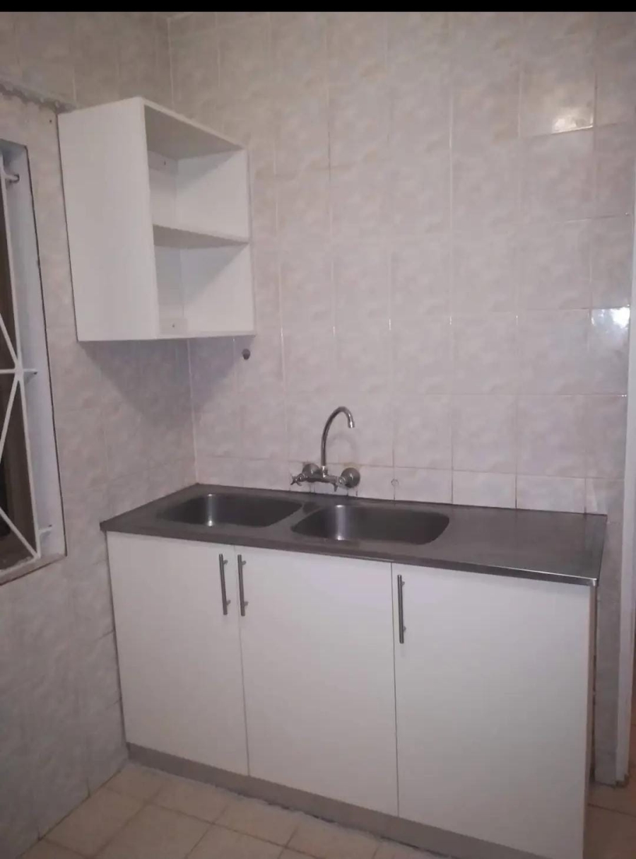 To Let 1 Bedroom Property for Rent in Reservoir Hills Eastern Cape